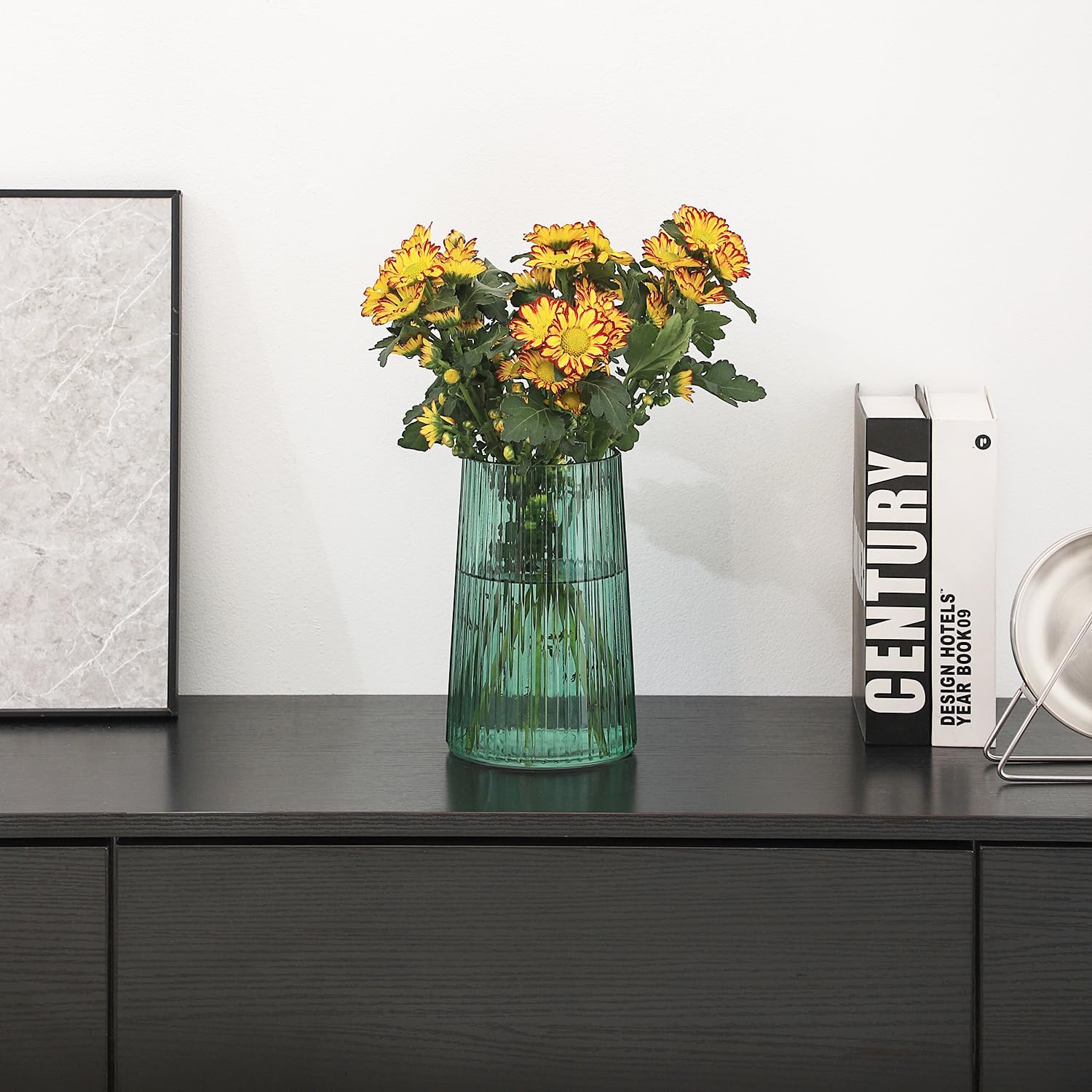 Detalle 2 de KAYLETIN glazen vaas, groen en geribbeld, 20 cm, ovale vorm