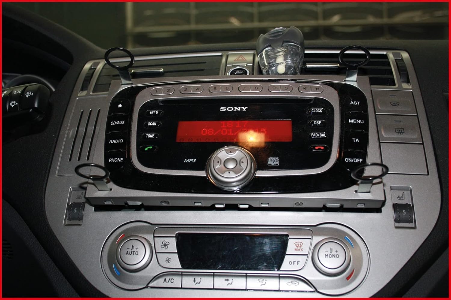 Detalle 2 de KS Tools 500.1373 – Jeu de Systèmes de Montage pour Autoradios VW/Audi