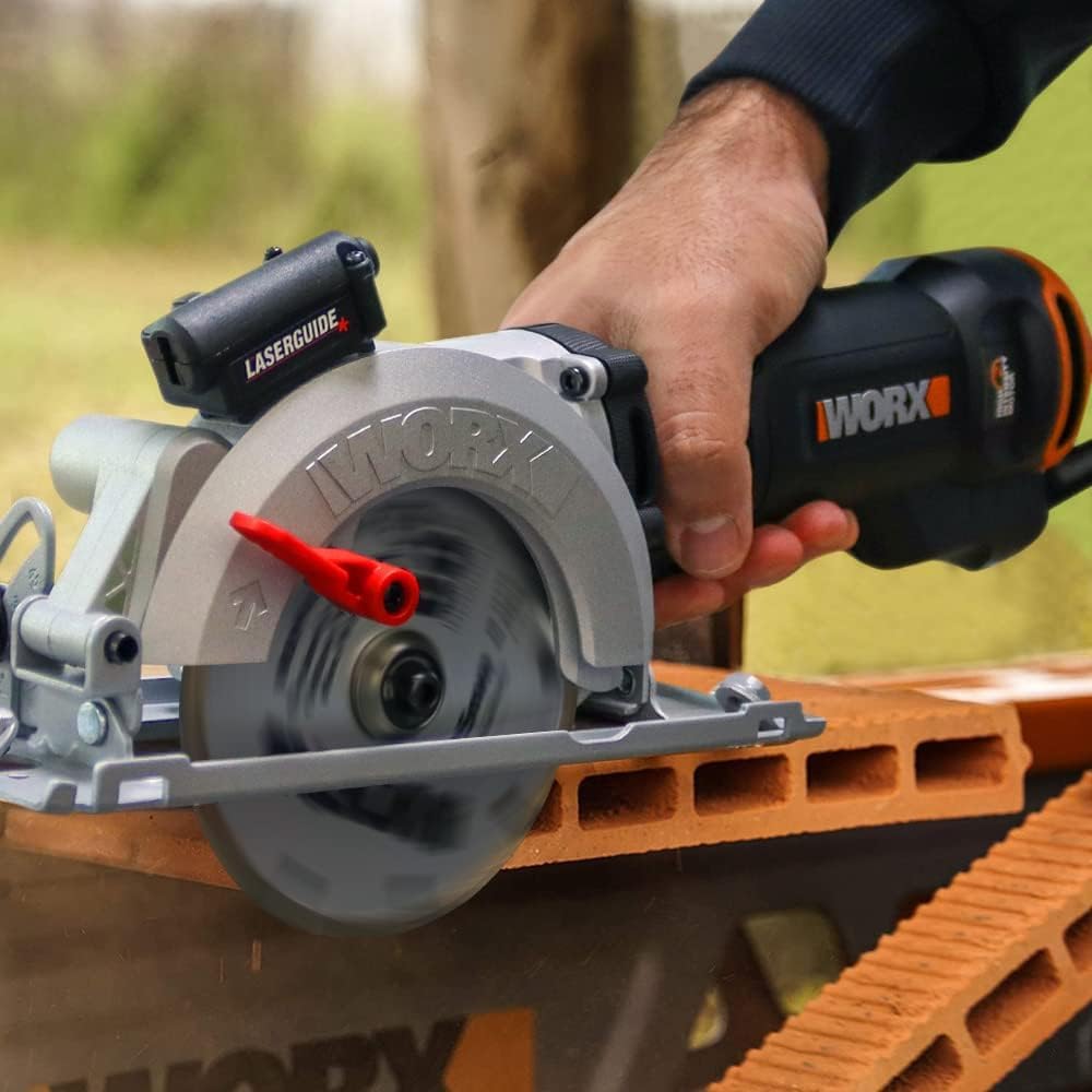 Thumbnail 4 de WORX WX437 Scie circulaire 800W – Profondeur de coupe jusqu’à 43 mm, livré avec guide et adaptateur aspirateur