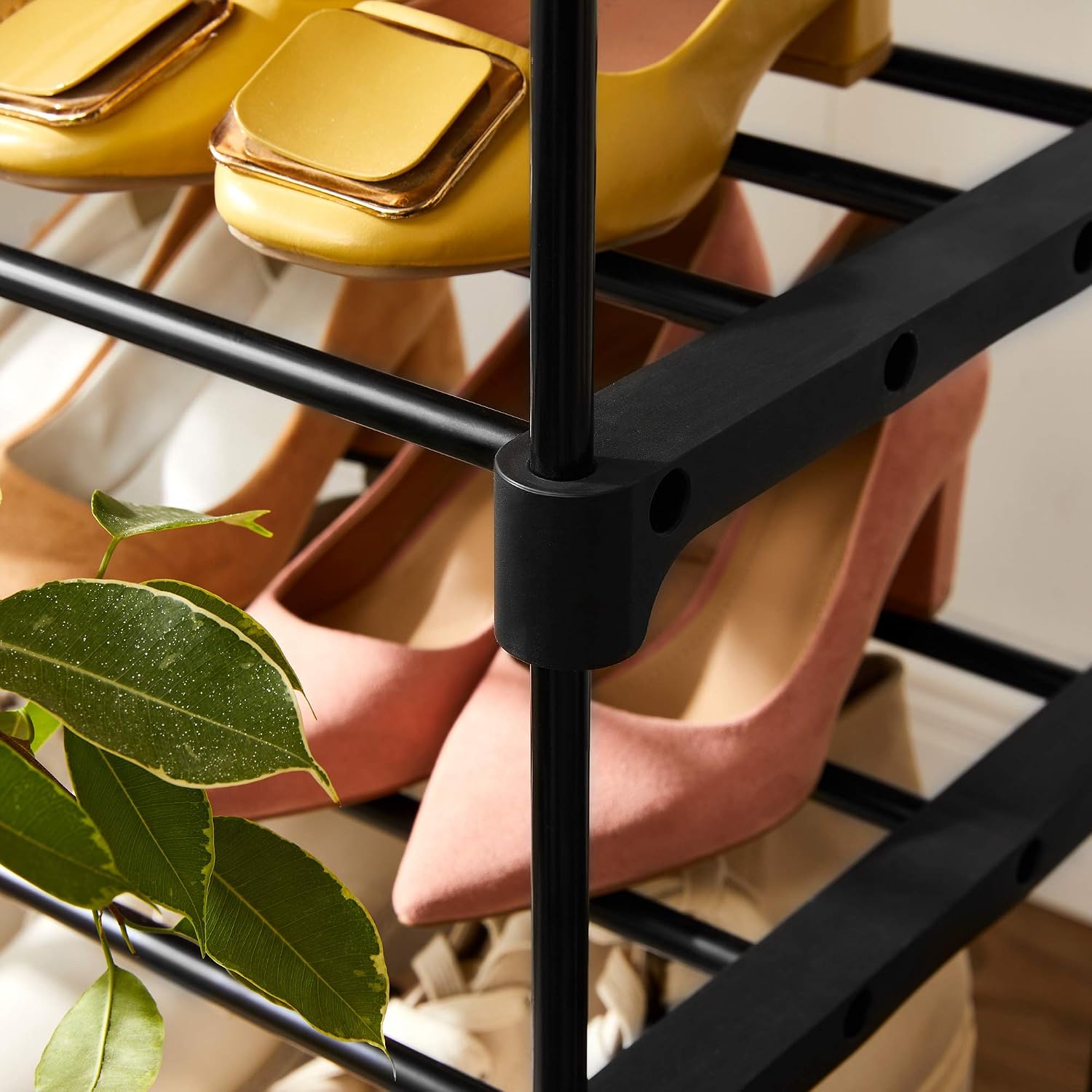 Detalle 1 de SONGMICS LSA055B02 – 5-poziomowa metalowa półka na buty, czarna, do układania