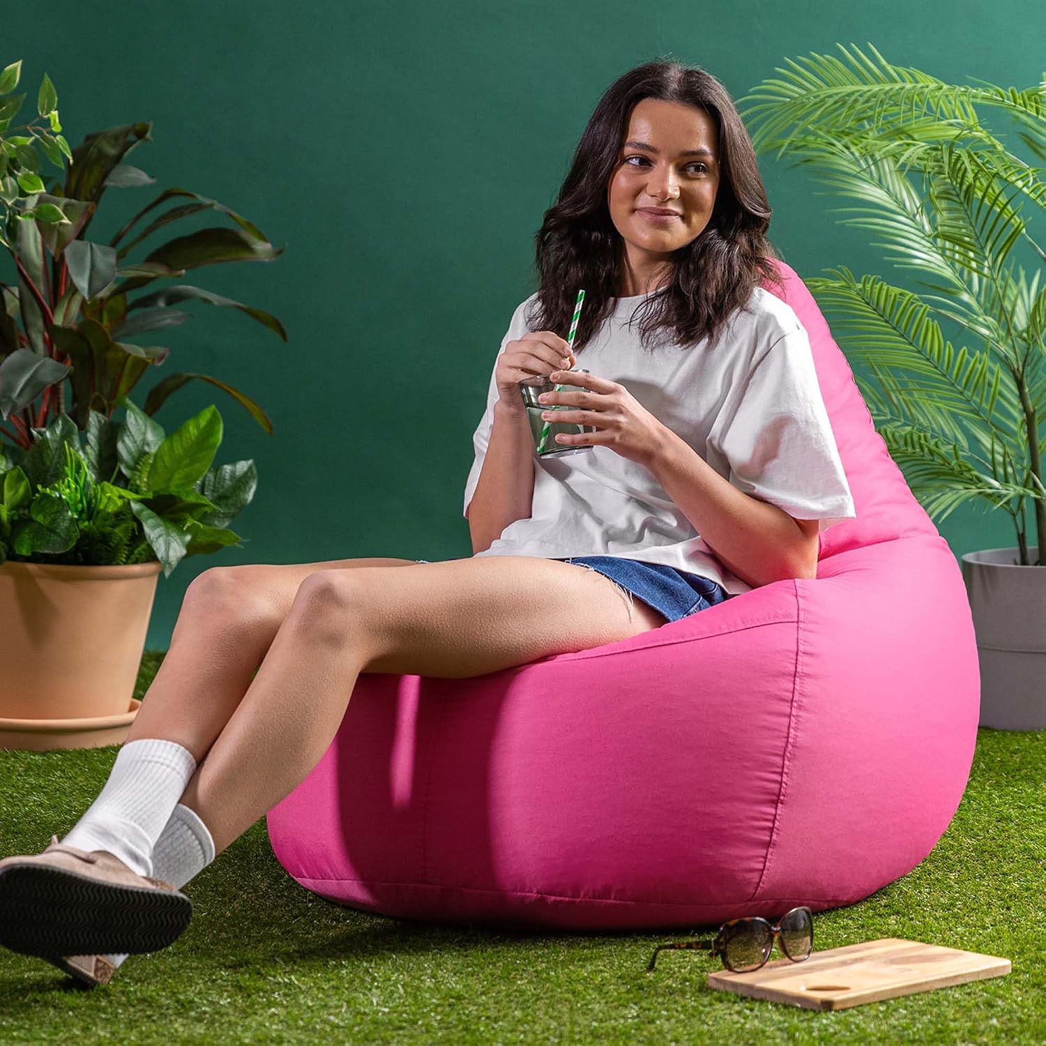 Thumbnail 1 de Bean Bag Bazaar Dalton Gaming Bean Bag Chair (Pink) with Filling Included – water-resistant garden chair-style seating