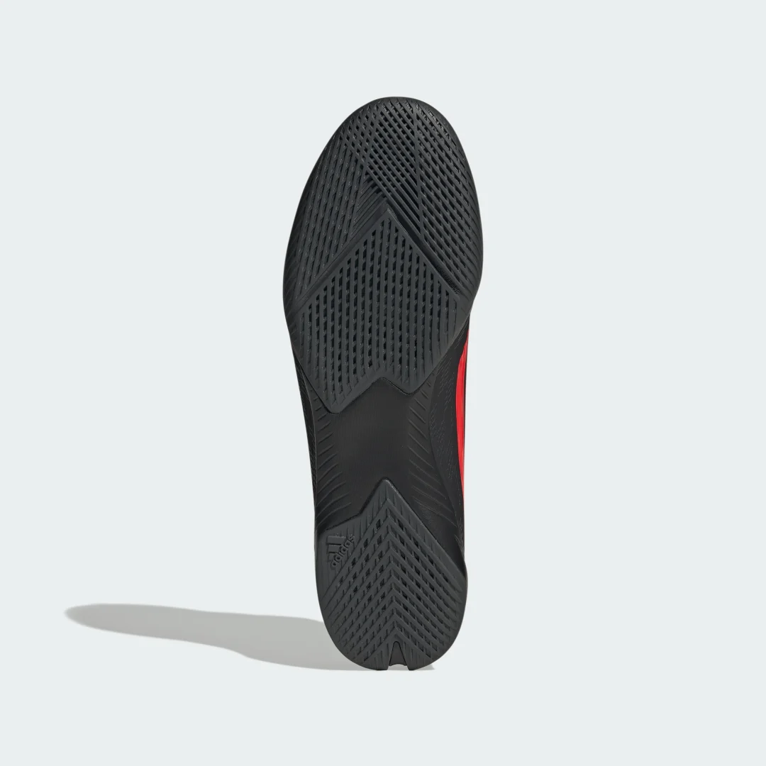 Detalle 2 de Adidas F50 LEAGUE Indoor: zapatilla de fútbol sala en negro para interiores
