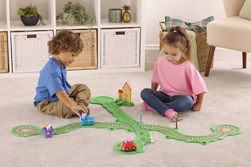 Thumbnail 3 de Peppa Pig Whizz Around Peppa’s Runabout Town Set – Motorised Vehicles & Track