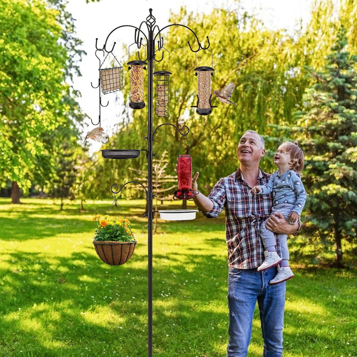 Detalle 2 de Deluxe Bird Feeding Station Kit – Iron pole, mesh tray & hanging feeders with bird bath disc
