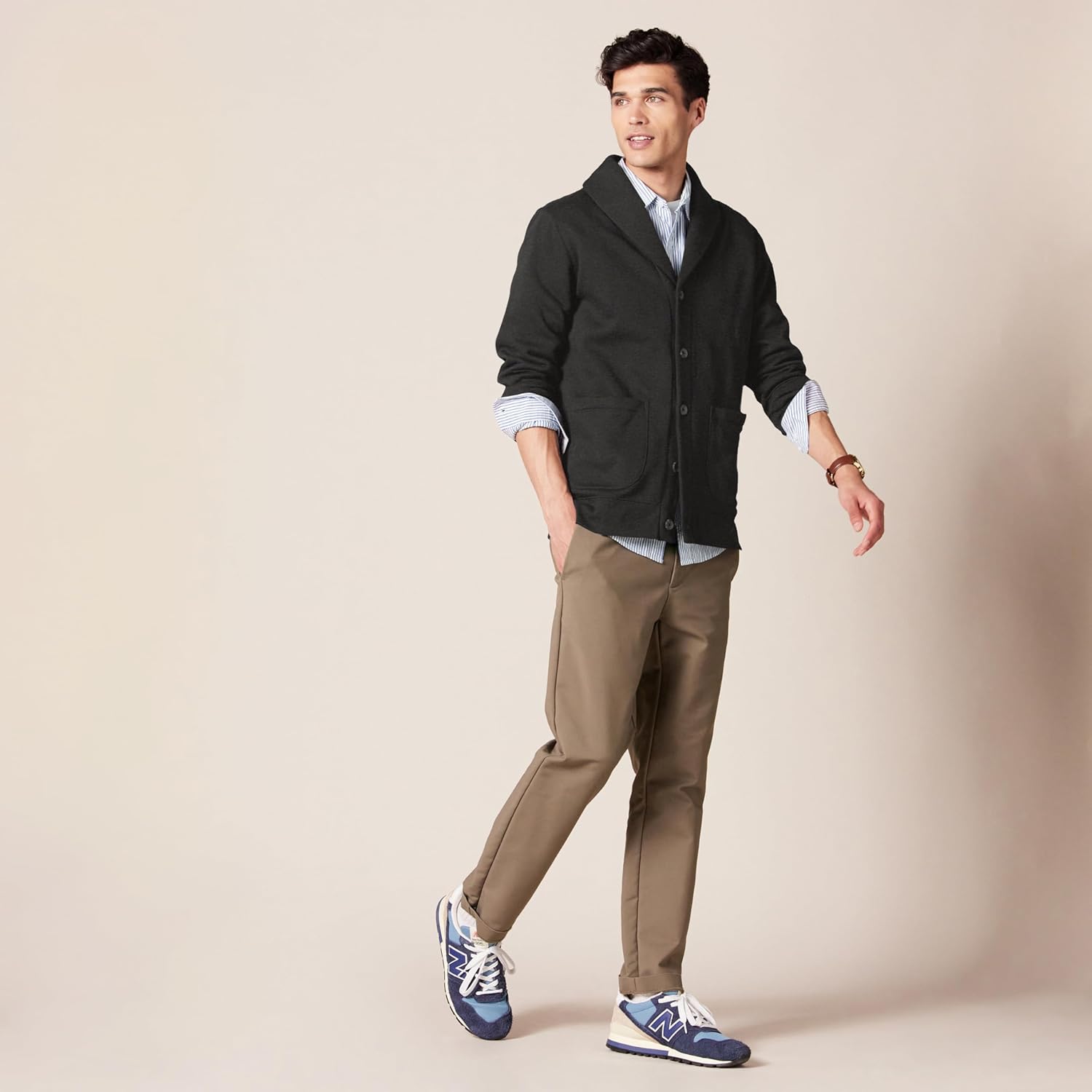 Thumbnail 4 de Amazon Essentials Men’s Long-Sleeve Fleece Shawl-Collar Cardigan