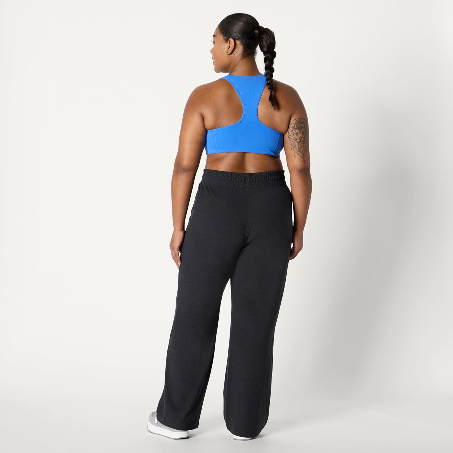 Thumbnail 6 de Amazon Essentials Women’s Relaxed Fit Athletic Soft Performance Lightweight Stretch Tracksuit Bottoms