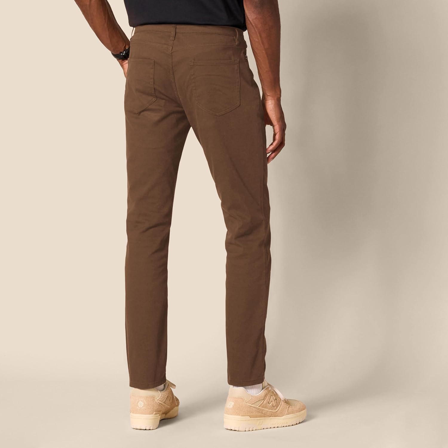 Thumbnail 1 de Amazon Essentials Men’s Slim-Fit 5-Pocket Stretch Twill Trousers