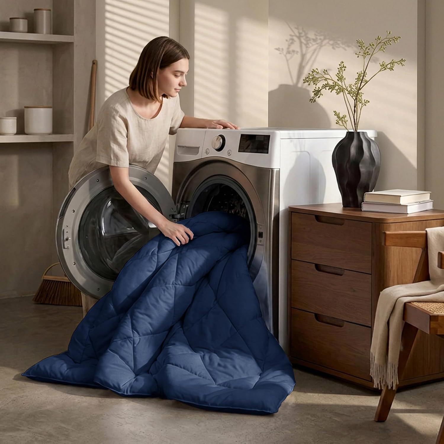 Detalle de CozyLux Couette 220x240 tempérée pour lit 2 personnes – 300 g/m², microfibre, 4 boucles d’angle, bleu marine