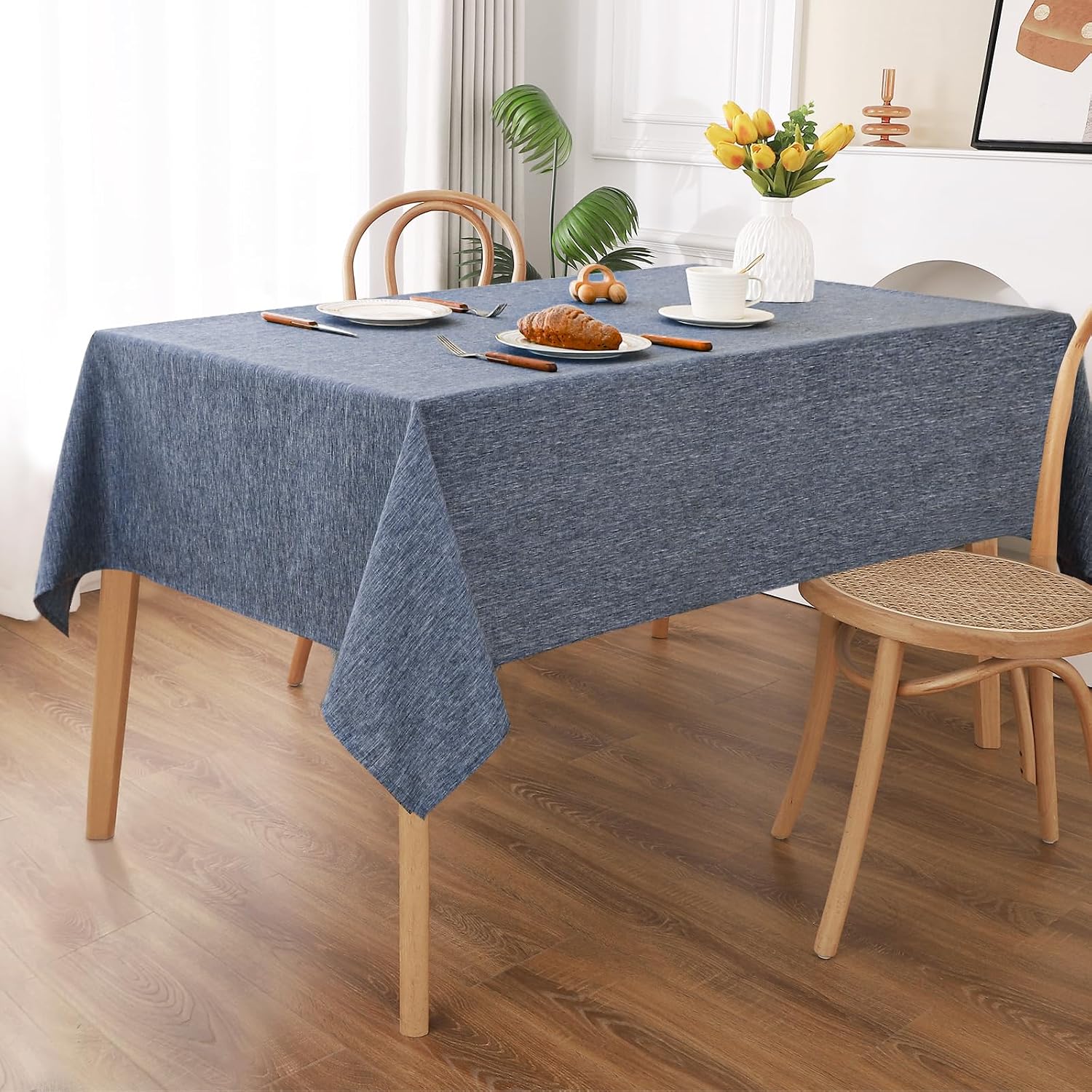 Detalle de AooHome Tischdecke Blau 130x160 cm – Leinen‑Optik, wasserabweisend, Lotus-Effekt, pflegeleicht