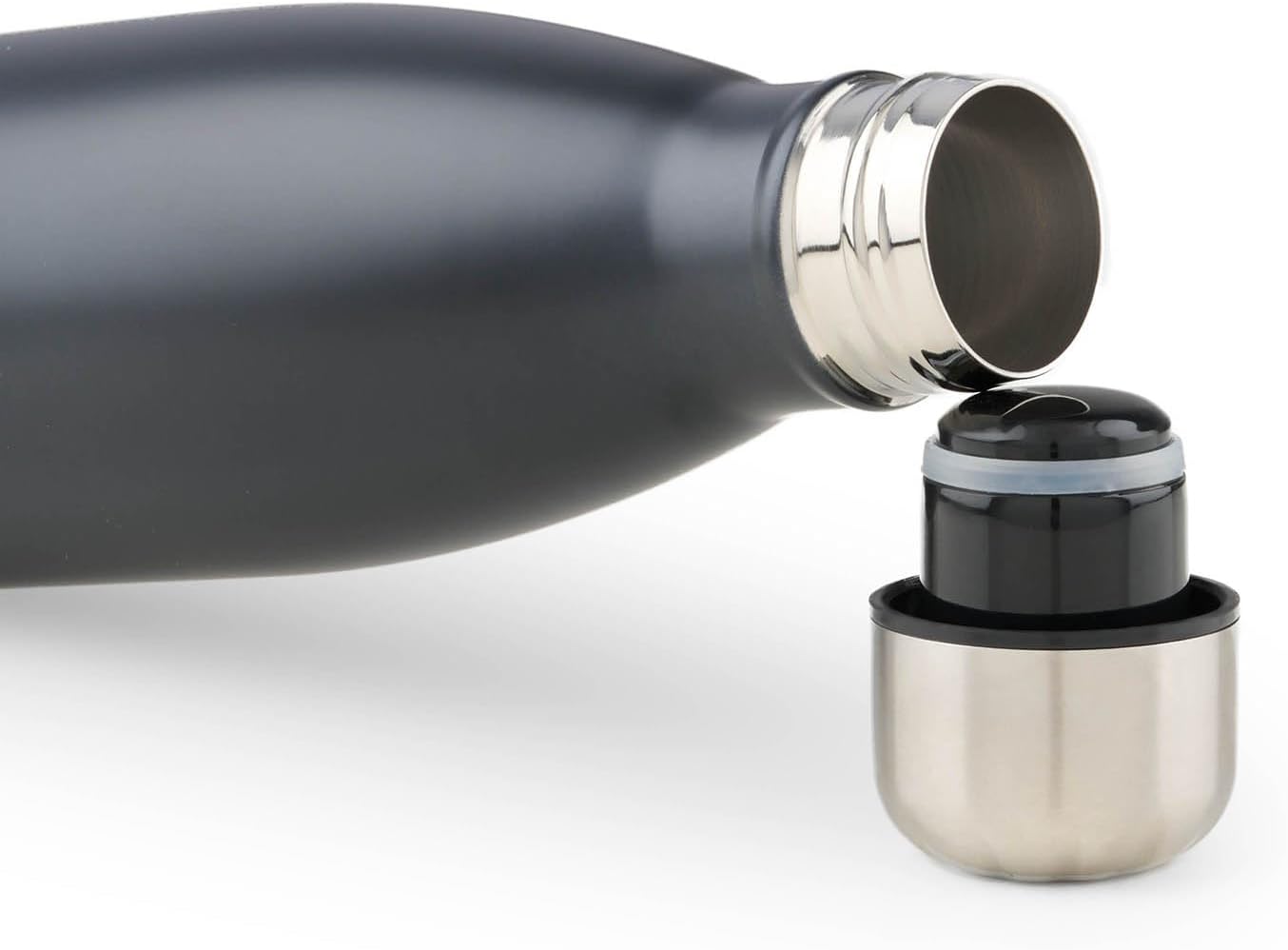 Detalle de Blumtal Edelstahl-Trinkflasche 750 ml mit doppelwandiger Isolierung, auslaufsicherem Verschluss (BPA-frei)