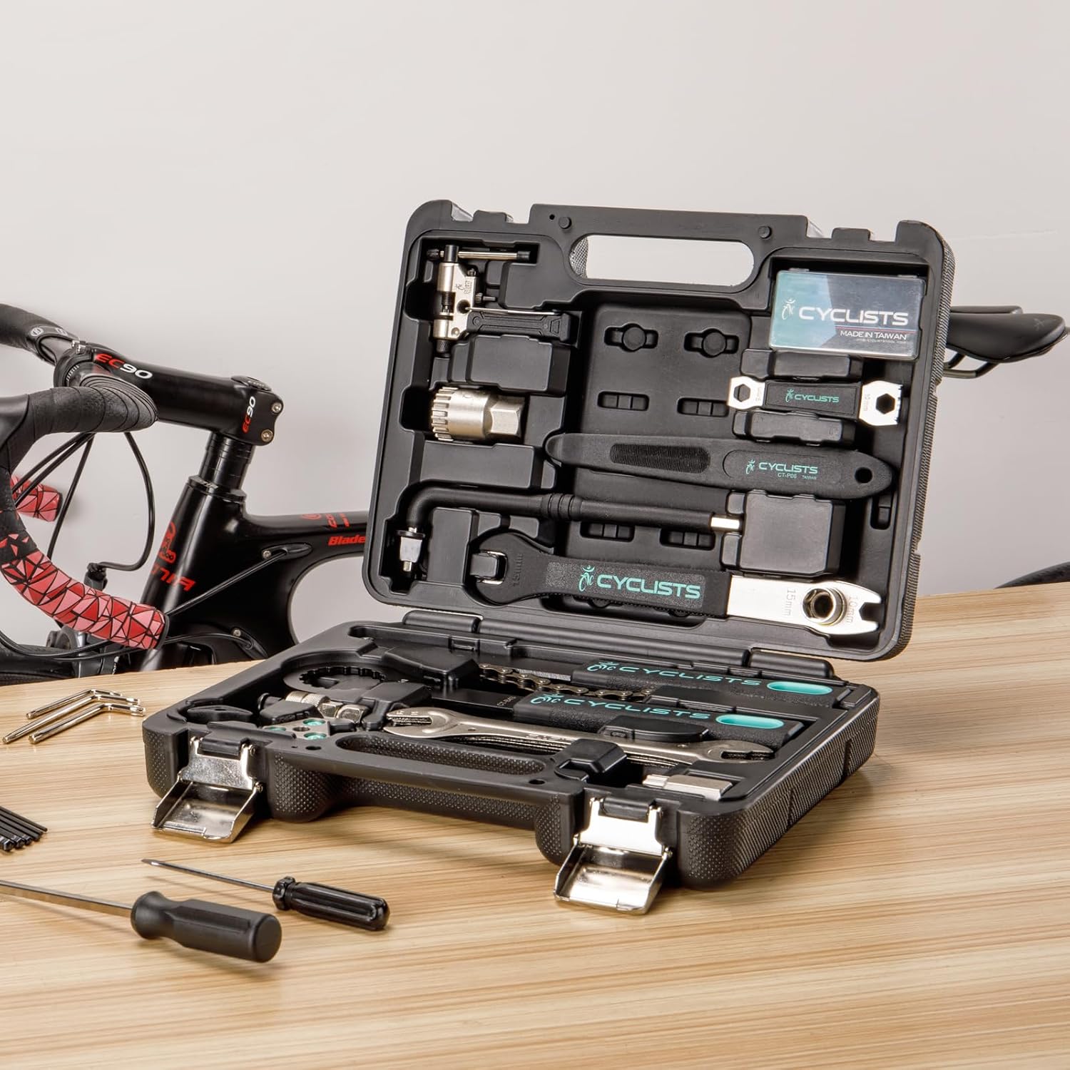 Detalle de 22-teiliges Fahrrad Reparaturset für Reifen