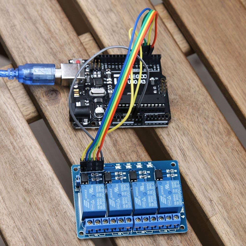 Detalle 2 de ELEGOO 4 Channel DC 5V Relè Modulo con Optoisolatore: affidabile controllo a microcontrollore