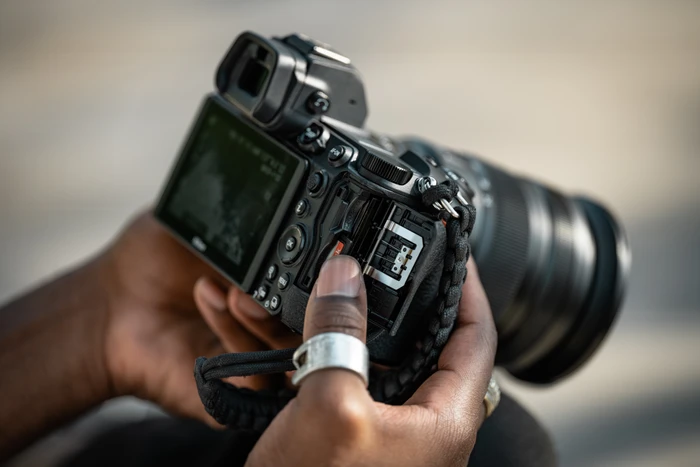 Thumbnail 18 de Nikon Z6 II + FTZ II – 24‑Mpix Vollformatkamera 🎥