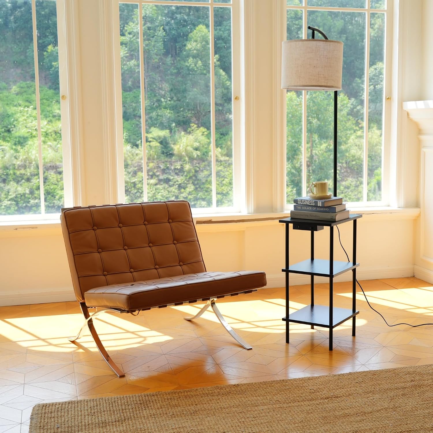Detalle de LuminexDesigns Lampadaire Vintage avec Étagères – Lampe sur Pied en Noyer Rétro, 3 Niveaux et Ports USB-C