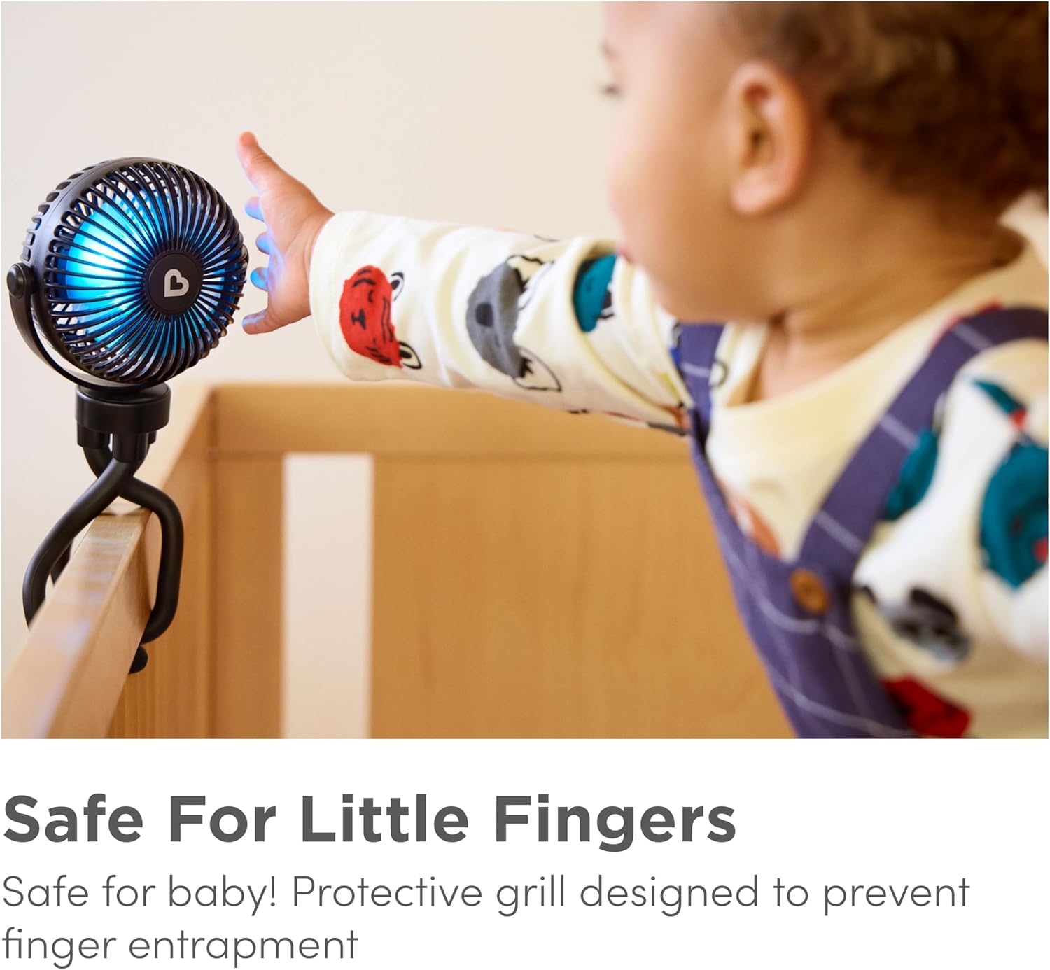 Detalle de Munchkin Pram Fan: 360° Mini Portable Stroller Fan with 4 Speeds and LED Lights