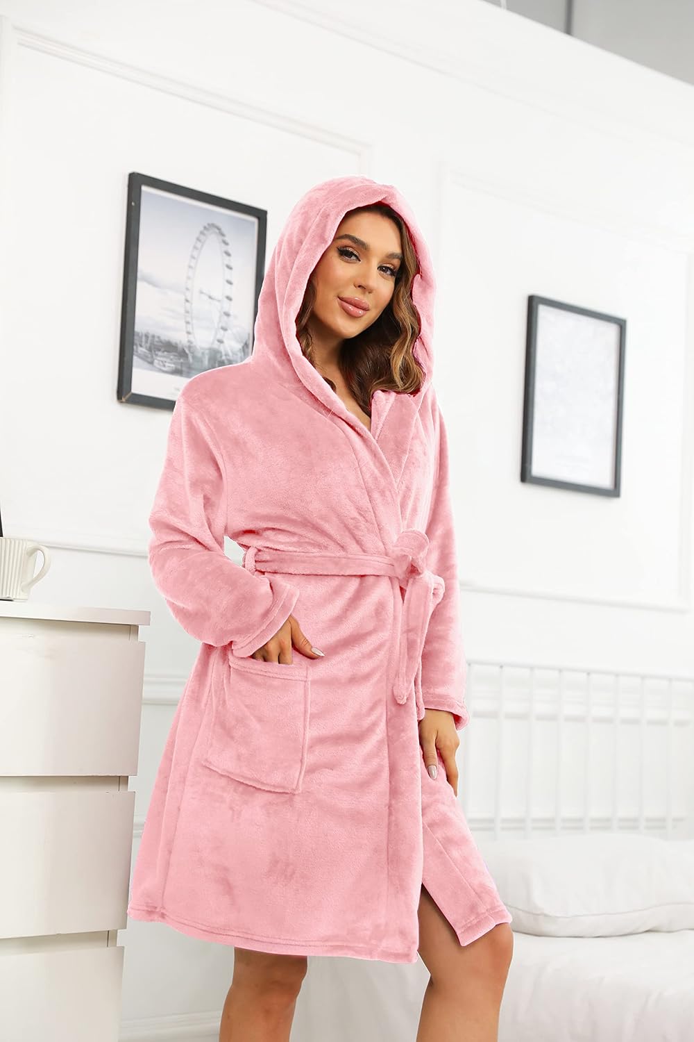 Detalle 2 de U2SKIIN Damen-Bademantel mit Kapuze – Kurz, flauschig und warm