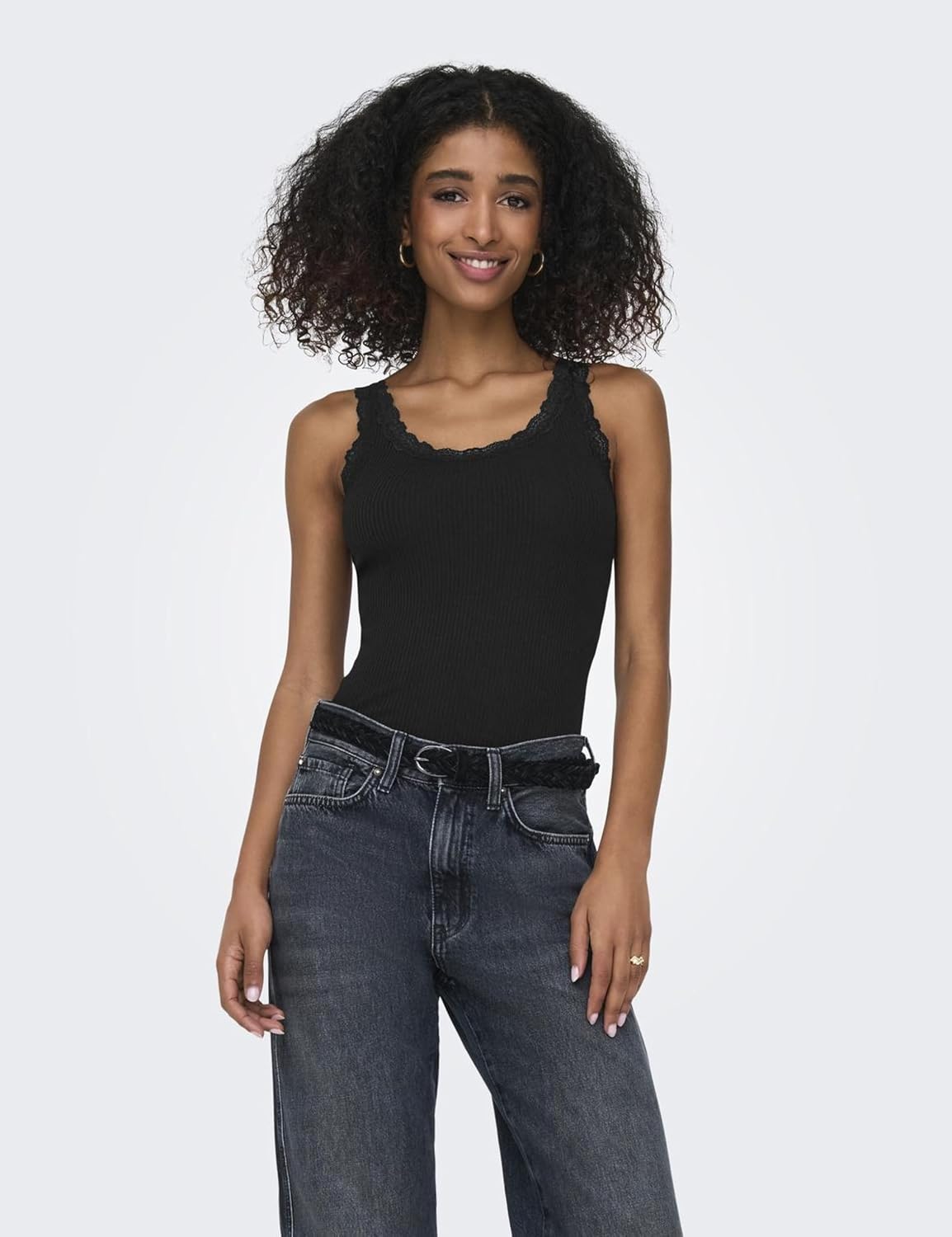 Detalle 2 de ONLY Female Tanktop ONLSARA Tanktop – Tanktop ohne Ärmel mit U-Halsausschnitt
