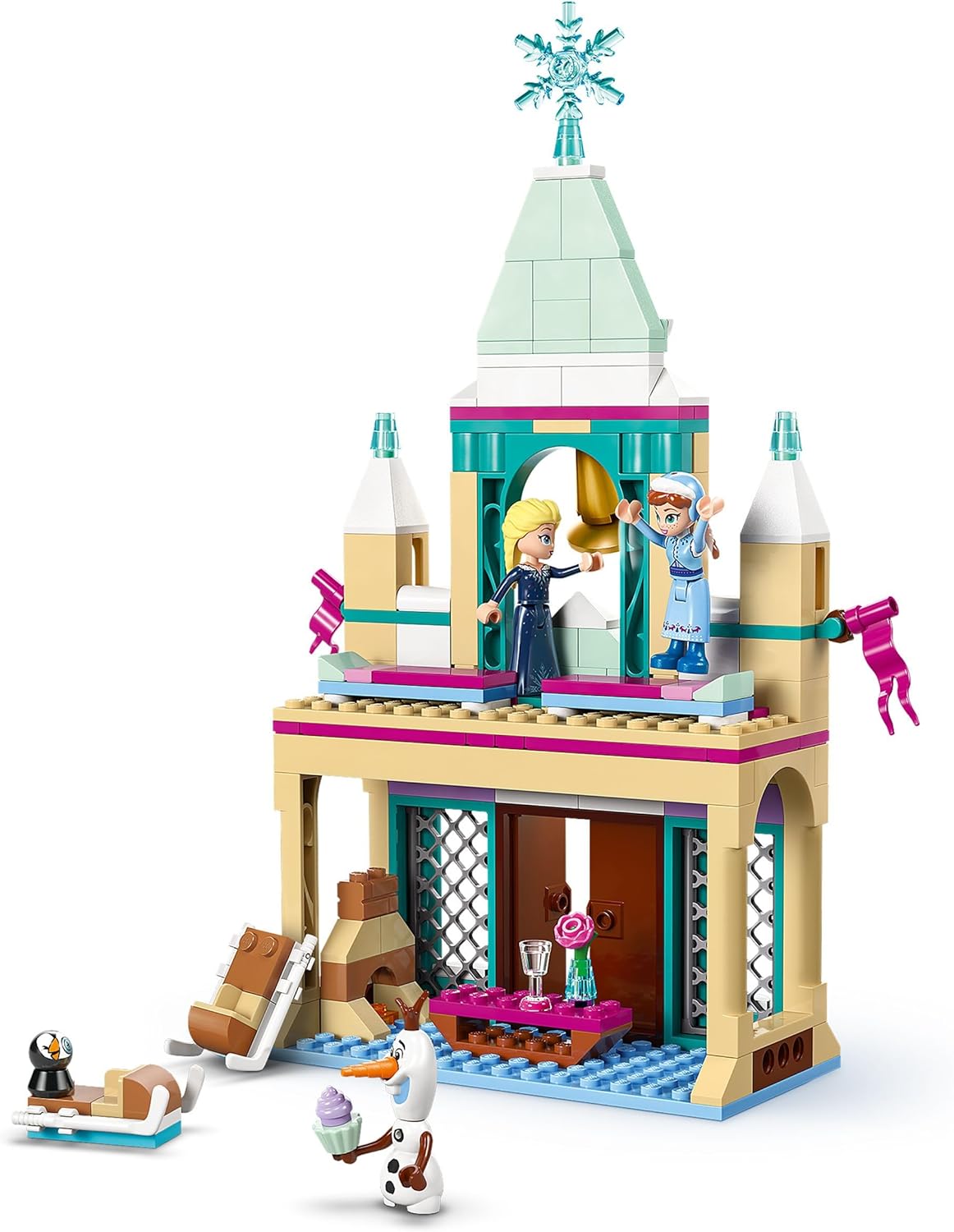 Detalle 2 de LEGO Disney Princess Arendelle Frozen Castle Toy (43265) – Anna & Elsa Mini Dolls with Olaf and Penguin Figures