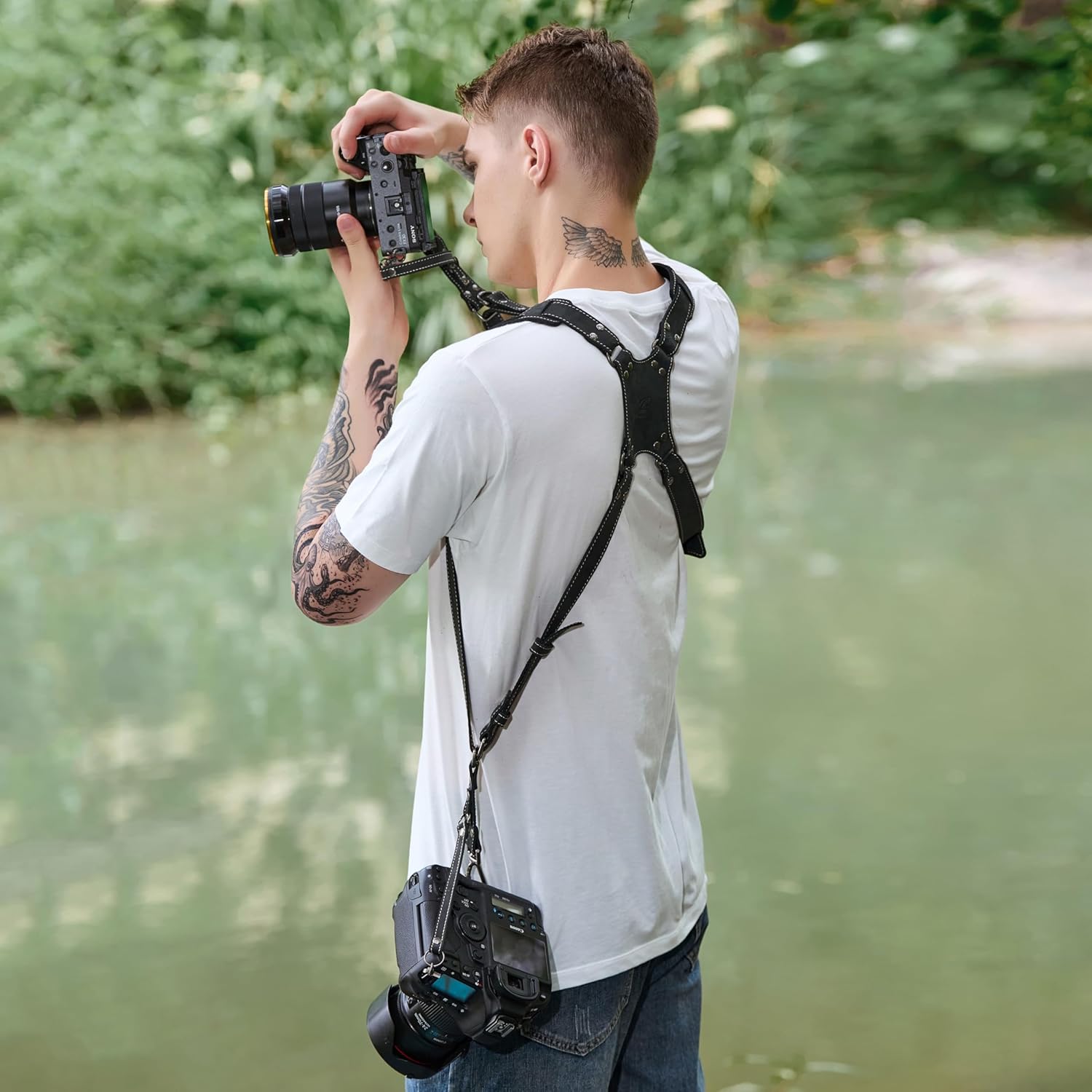 Thumbnail 2 de Padwa Lifestyle Black Frosted Dual Camera Harness Strap – Full Grain Leather, Dual Camera Carry