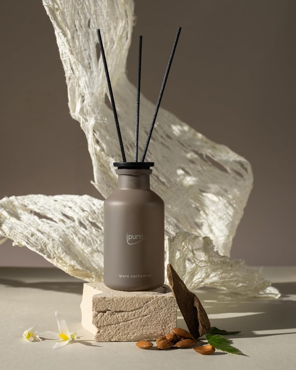 Detalle 2 de ipuro Cashmere Nachfüllflasche 240ml