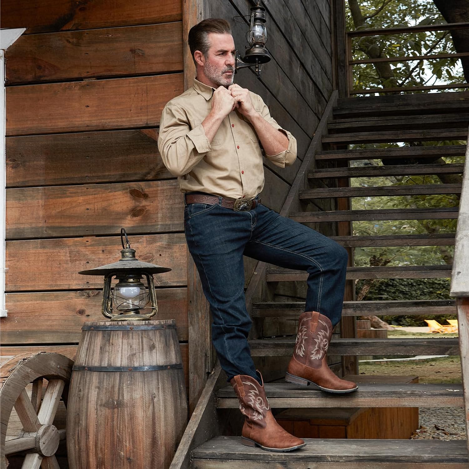 Detalle de IUV Men's Cowboy Boots, Square Toe with Classic Western Embroidery