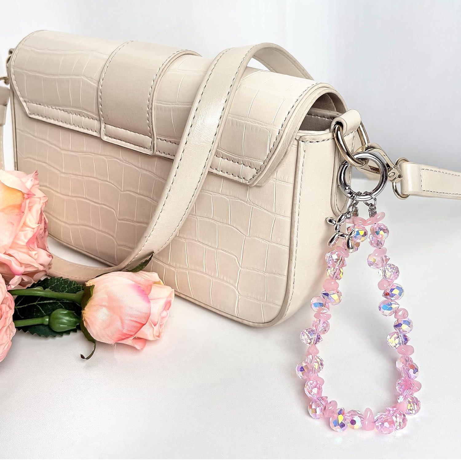 Detalle de Fycyko Porte-clés Motif Léopard Peluche — accessoire chic et polyvalent pour sacs et clés