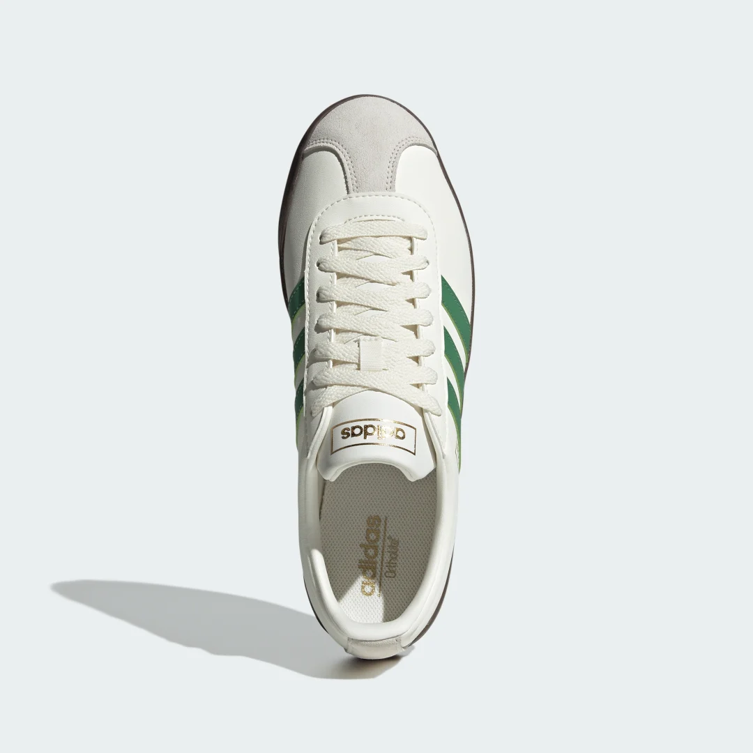 Thumbnail 1 de VL Court Classic Shoes de Adidas en blanco — estilo y versatilidad para el día a día