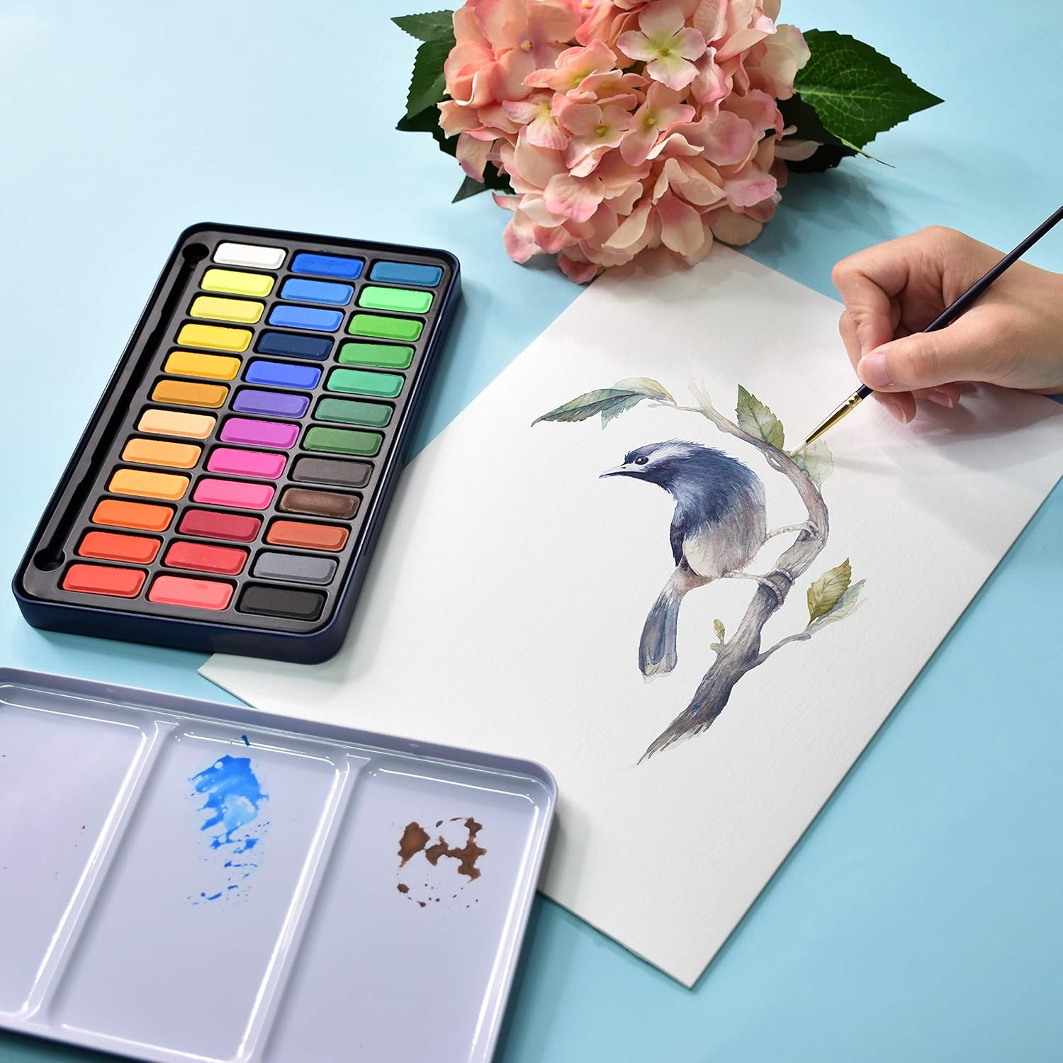 Detalle de STATIONERY ISLAND Watercolour Paint Set Pro — 36 Full Pan in Portable Travel Tin