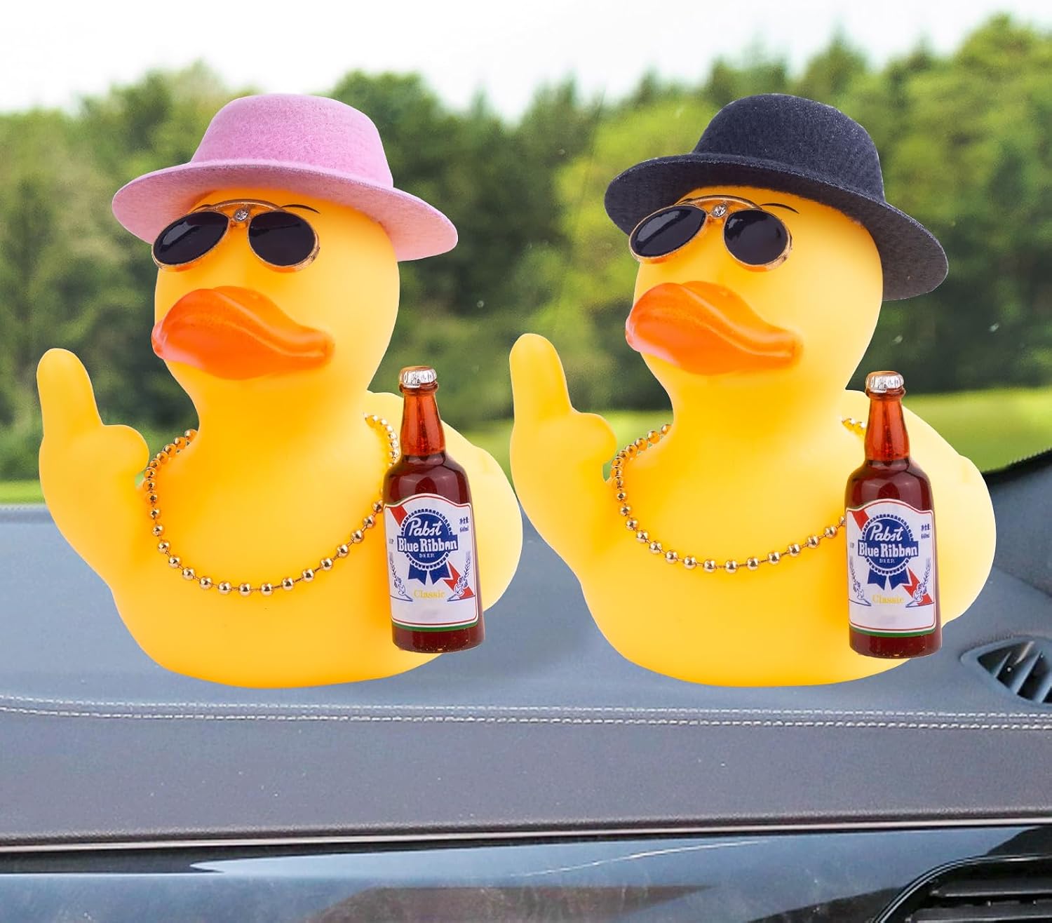 Thumbnail 6 de Mwmoeen Gummi Ente für Auto – einzigartige Gelb-Enten-Dekoration mit Top-Hut, Halskette und Flasche