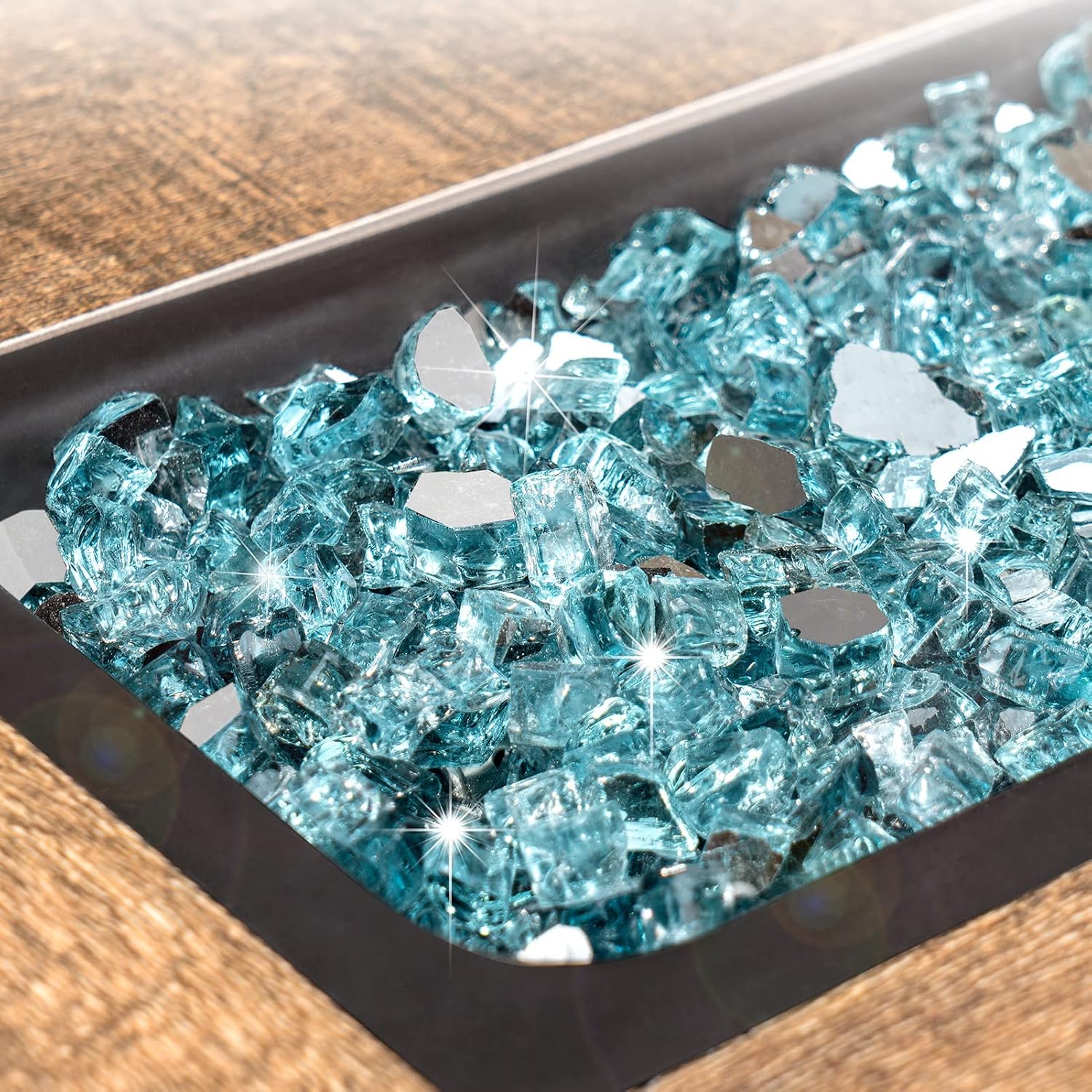 Detalle 2 de GASPRO fire glass Blue -20IB, 20 lb Reflective Fire Pit Glass, 1/2-Inch Caribbean Blue
