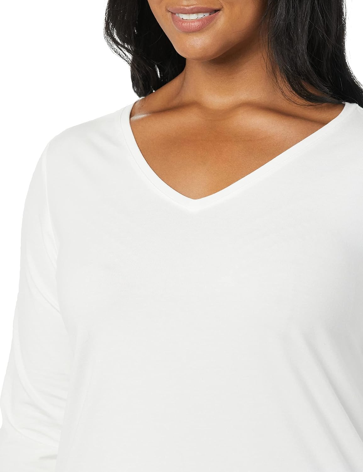 Thumbnail 5 de Amazon Essentials Damen Regular-Fit T-Shirt mit 3/4-Ärmeln und V-Ausschnitt (Übergröße verfügbar)