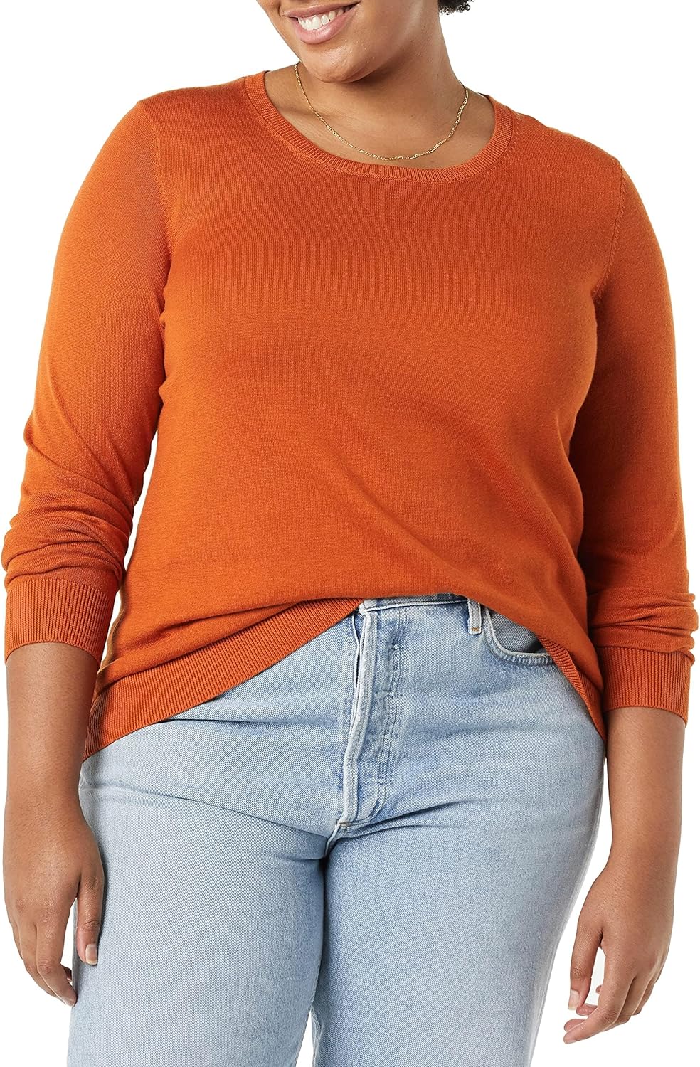 Thumbnail 2 de Amazon Essentials Women’s Lightweight Long-Sleeve Crewneck Jumper (Plus Size)