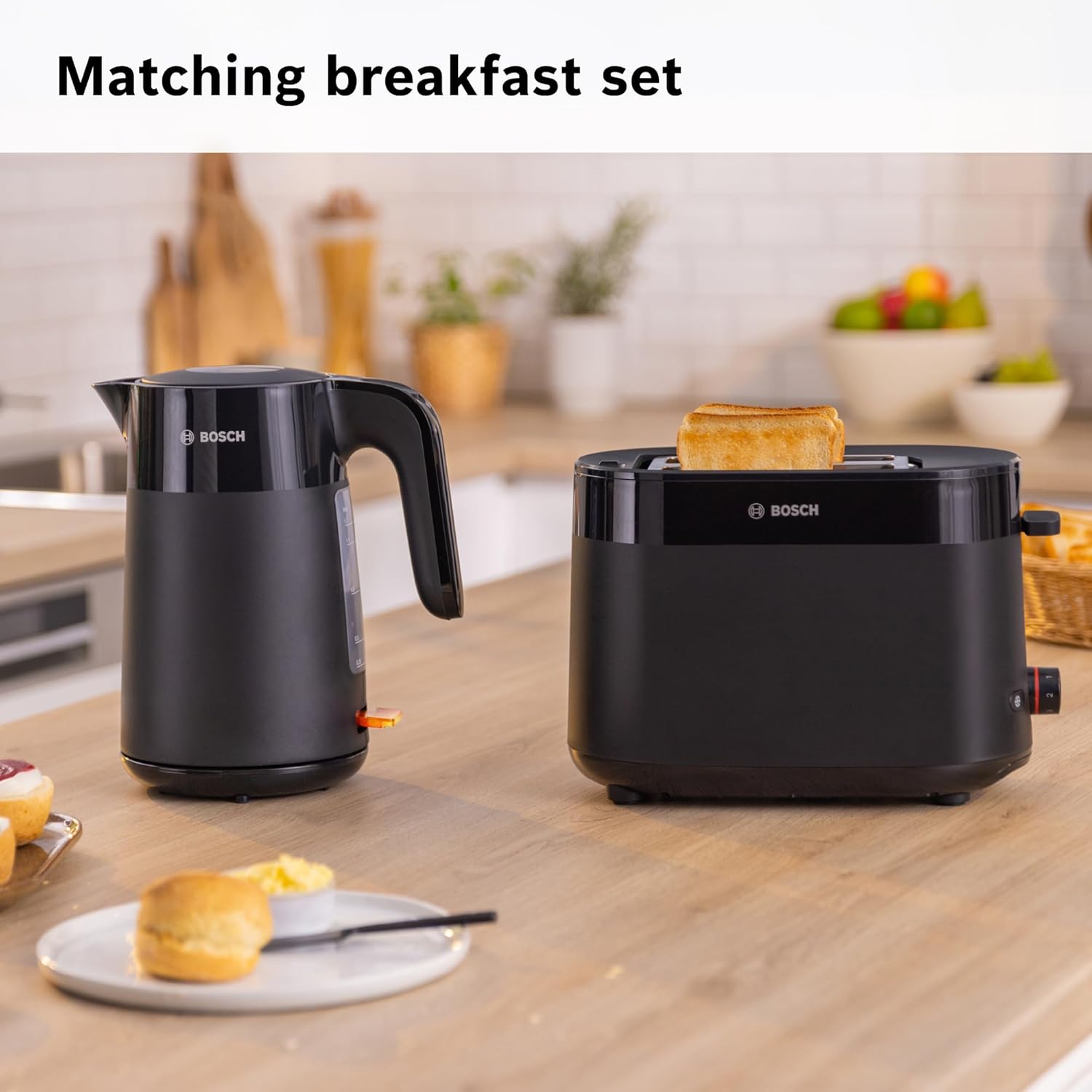 Thumbnail 4 de Bosch MyMoment Delight TAT2M123GB – Compact 2-Slice Toaster with Bun Warmer