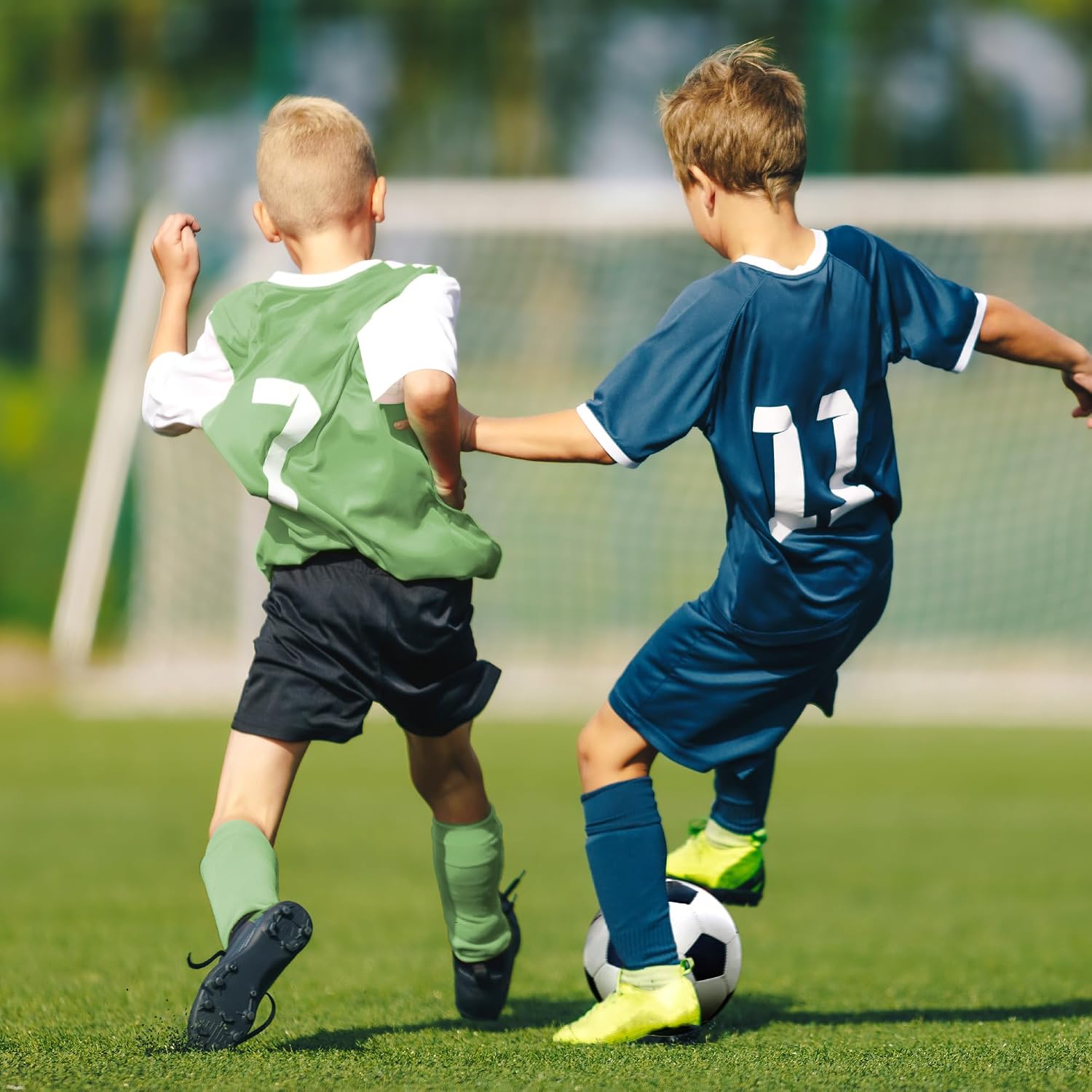 Detalle de YOIOWVY 5er Pack Kurze Hosen Jungen – atmungsaktive Funktionsshorts für Laufen, Basketball & Fußball