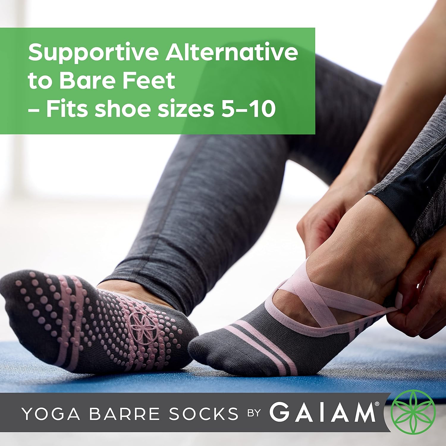 Thumbnail 4 de Gaiam Grippy Studio Yoga Socks for Extra Grip