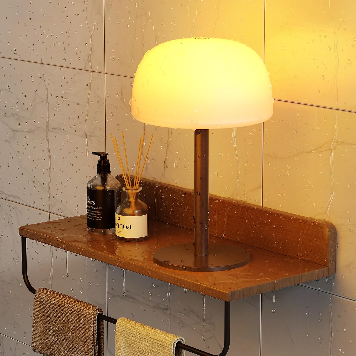 Detalle de FULNIX TL01 IP65 Rechargeable Shower Lamp, 7500mAh, Touch-Control RGB Dimming