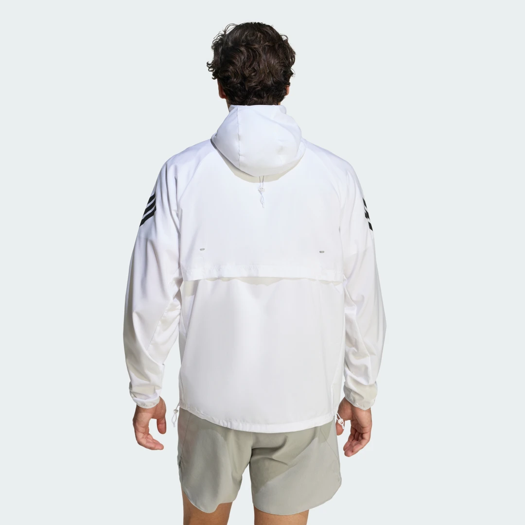 Detalle 2 de Chaqueta adi365 Iconic de Adidas: toques minimalistas para el día a día