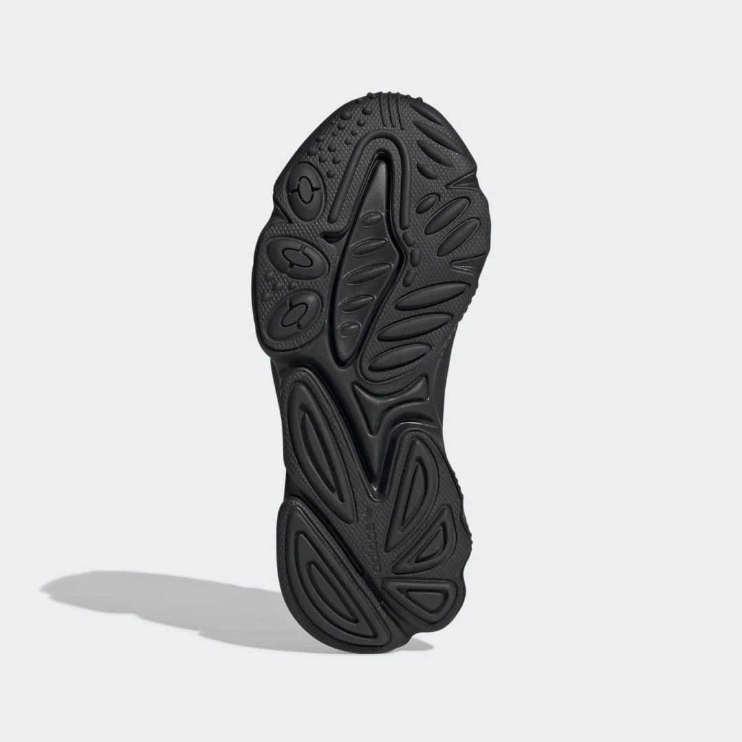Thumbnail 2 de Zapatilla OZWEEGO de Adidas: versatilidad y estilo en Negro