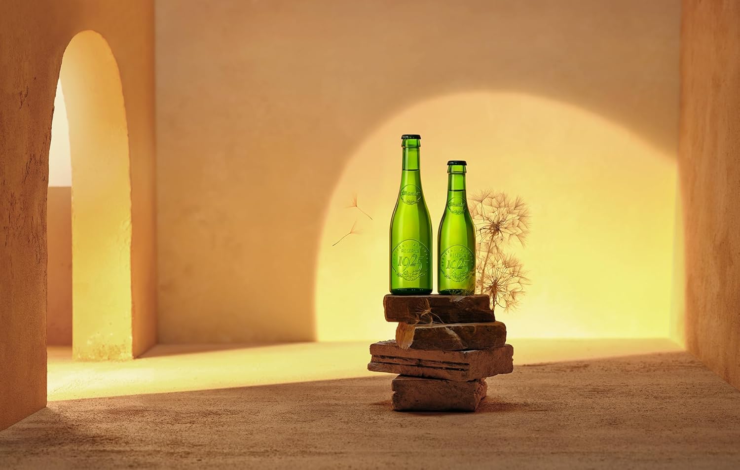 Thumbnail 4 de Alhambra Reserva 1925 MINI 🍺 Pack 24x22cl, Cerveza Extra Fermentación