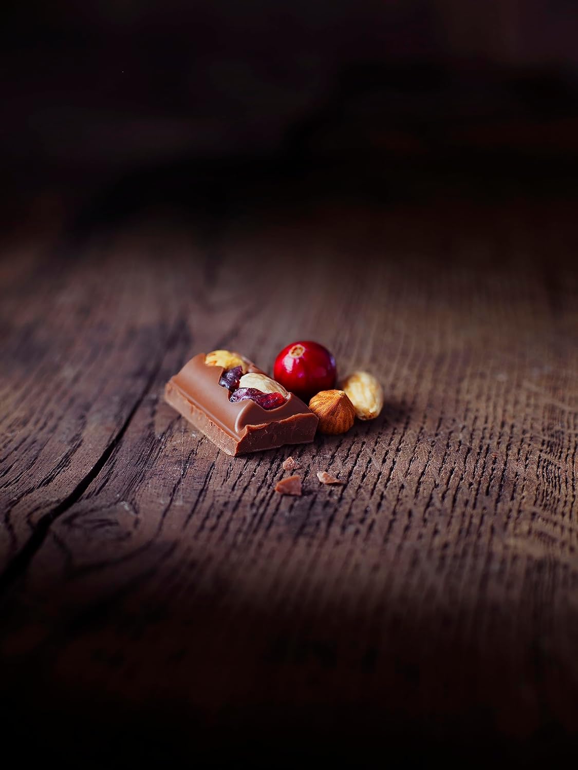 Thumbnail 5 de Nestlé Les Recettes de L’Atelier Tablette Chocolat au lait aux cranberries, amandes & noisettes (lot de 2) – 170 g