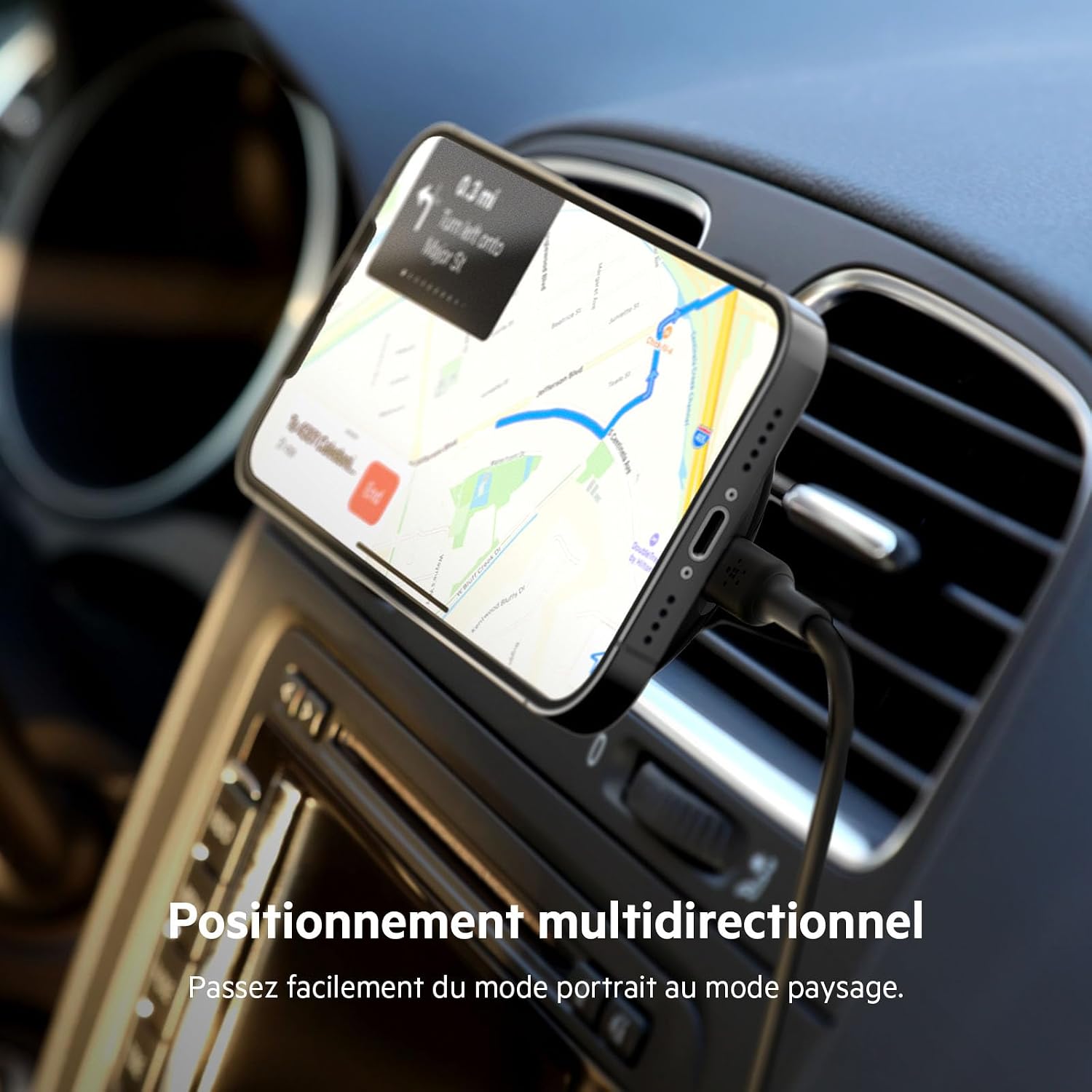 Detalle 2 de Belkin BoostCharge Chargeur voiture magnétique MagSafe pour iPhone 17