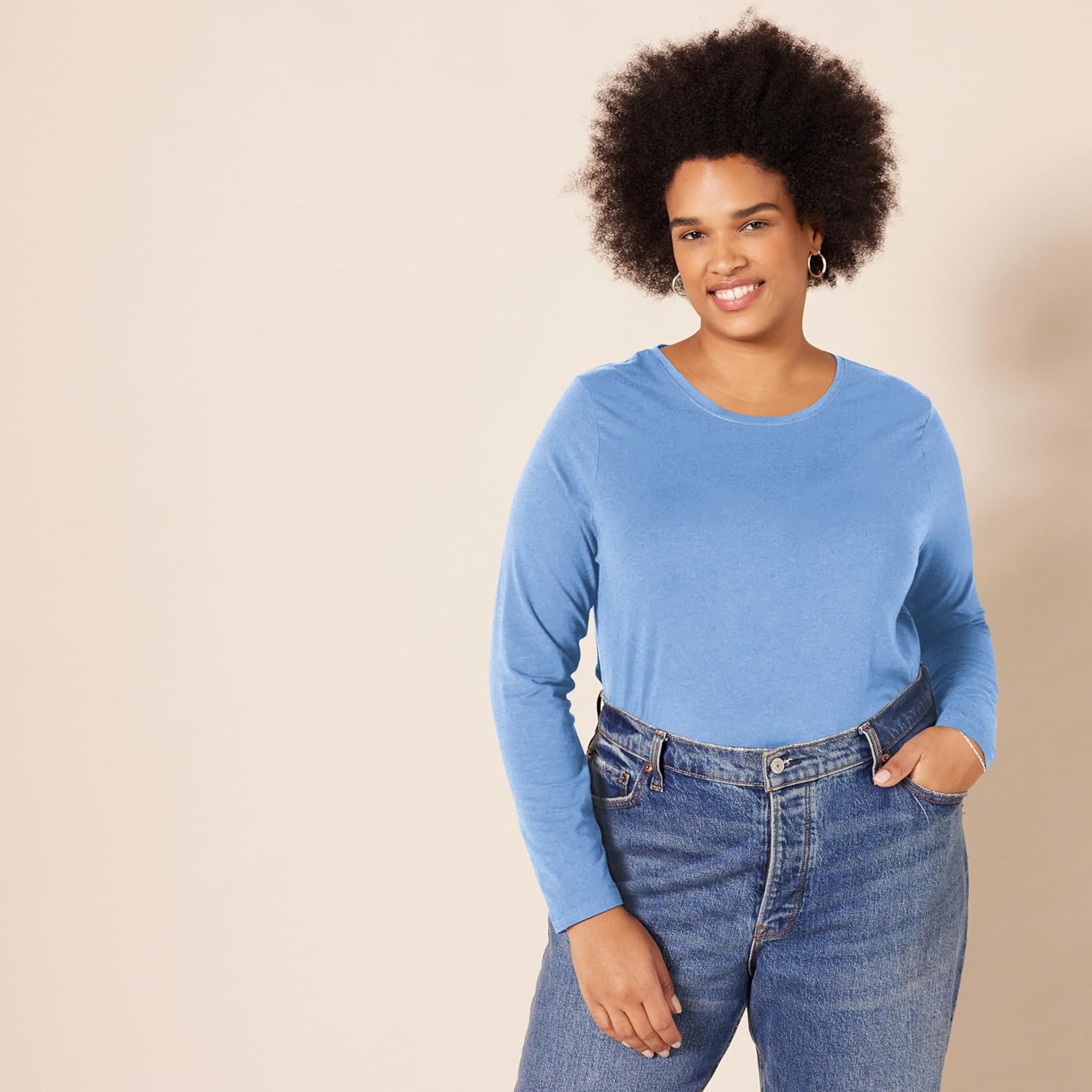Thumbnail 4 de Amazon Essentials Damen Regular-Fit Langarm-T-Shirt mit Rundhalsausschnitt (Baumwoll-Modal-Mix, in Übergrößen)