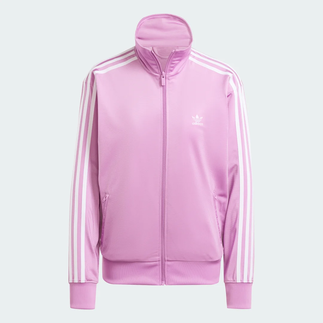Detalle de Chaqueta Firebird Adicolor Classics Loose de Adidas – estilo icónico en violeta