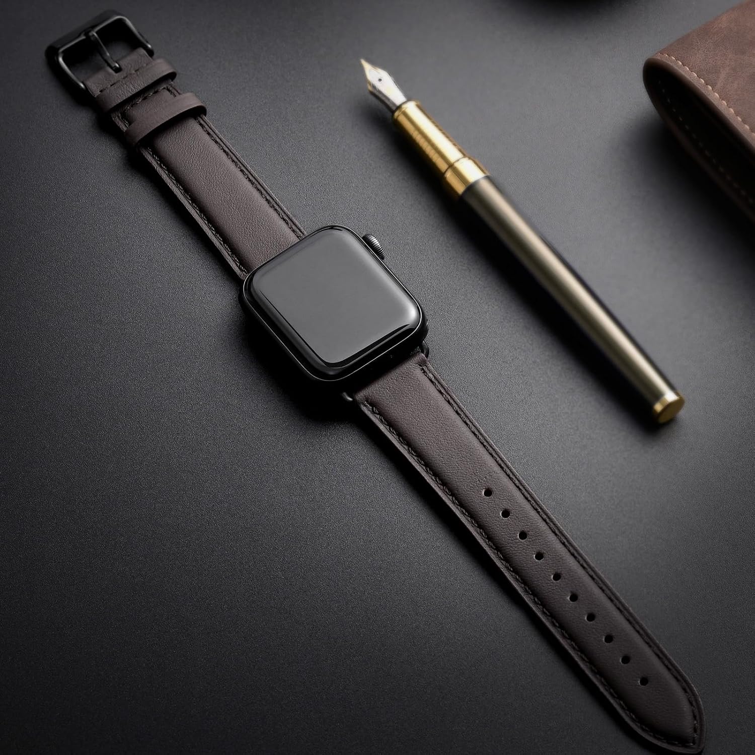 Detalle 2 de SUNFWR leather watch strap for Apple Watch