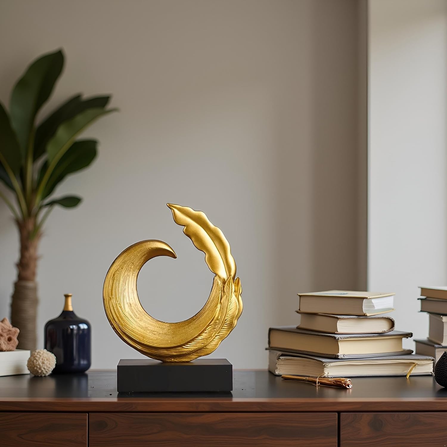 Detalle de Resin Abstract Sculpture