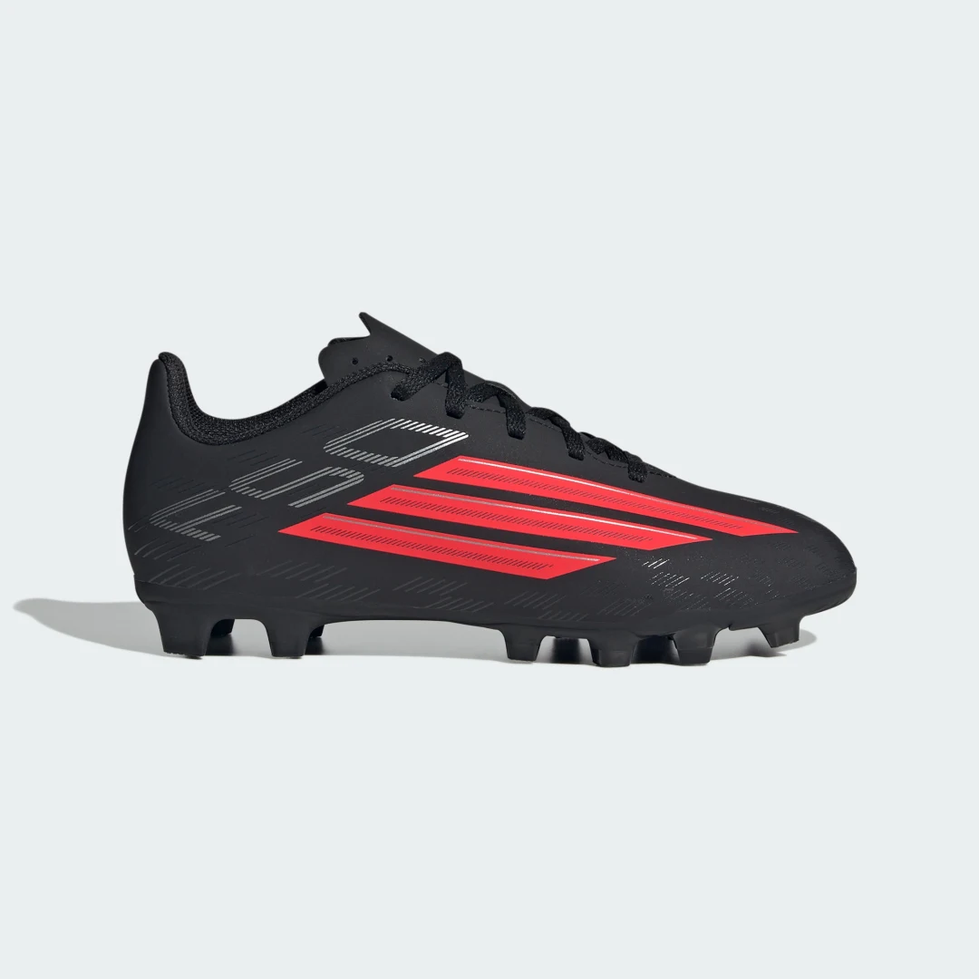 Detalle 2 de Botas de fútbol F50 CLUB para césped natural seco/multisuperficie (infantil) – Adidas