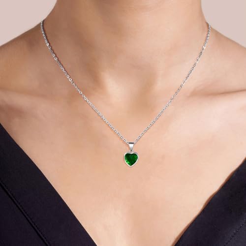 Detalle de Heart Pendant Necklace for Women with Green Emerald Crystal – May Birthstone, Silver Plated Chain by Aliyoham