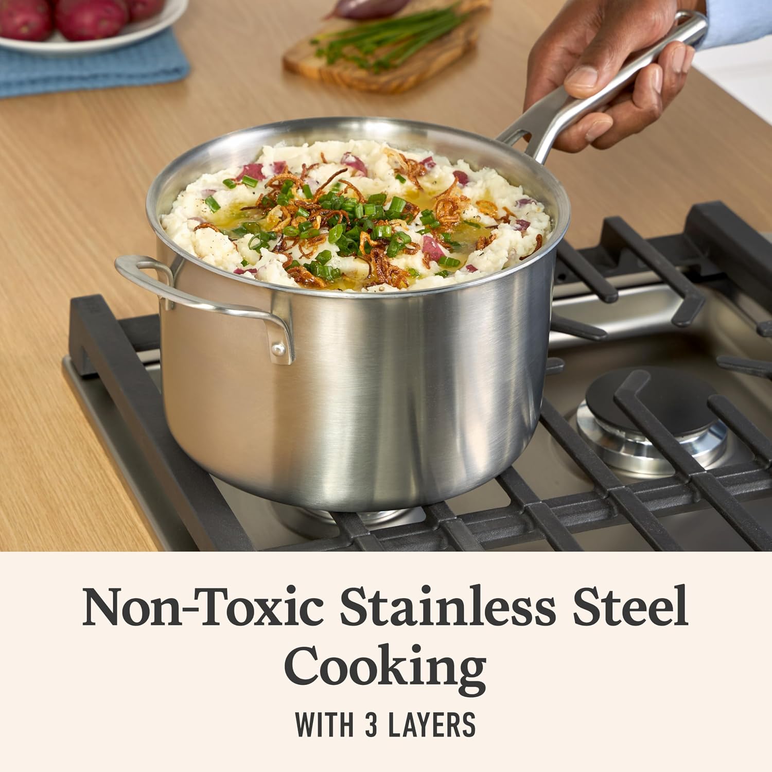 Detalle 2 de Calphalon Stainless Steel Saucepan 4.5-Qt