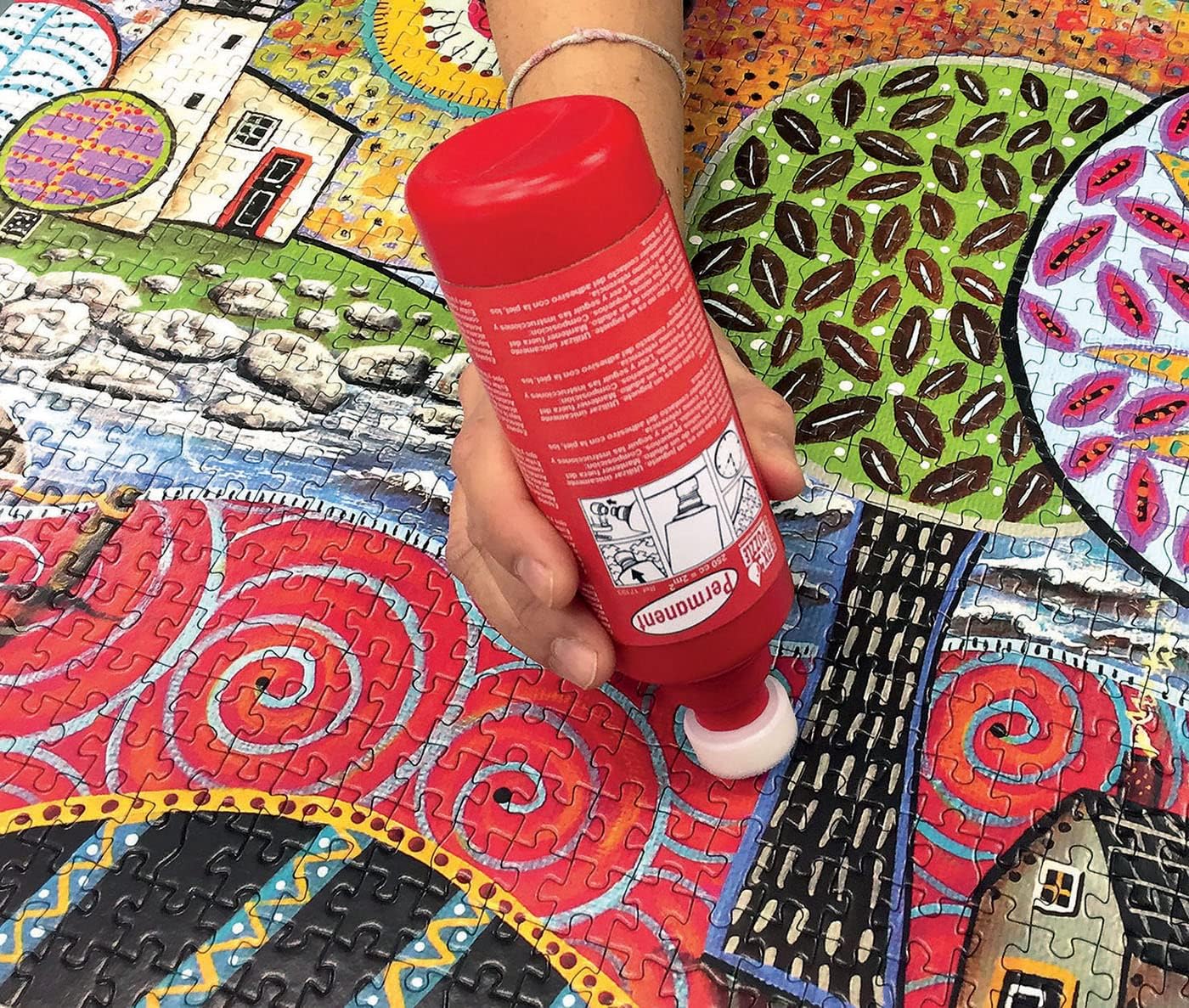 Detalle 2 de Educa - Permanent Fix Puzzle 250 ml 🧩 Pegamento para Puzzles hasta 6,000 piezas
