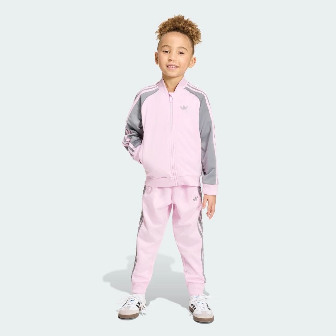 Detalle de CHÁNDAL SST de Adidas en Rosa: opinión de compra y uso práctico